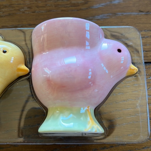Pottery Barn Chick Egg Cup Set - Picture 3 of 9